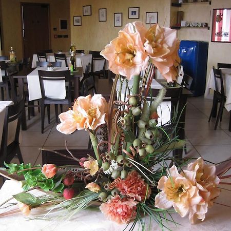 Hotel Italia Carmagnola Zewnętrze zdjęcie