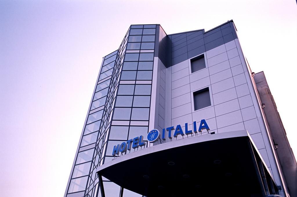Hotel Italia Carmagnola Zewnętrze zdjęcie